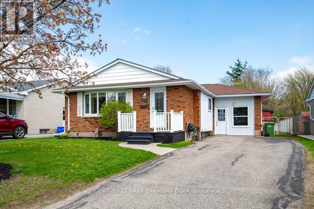 108 LAWRENCE AVENUE - 6