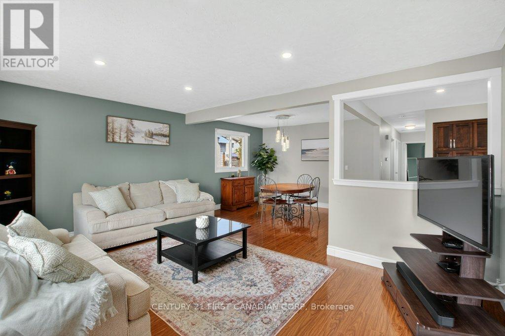 108 LAWRENCE AVENUE - 4