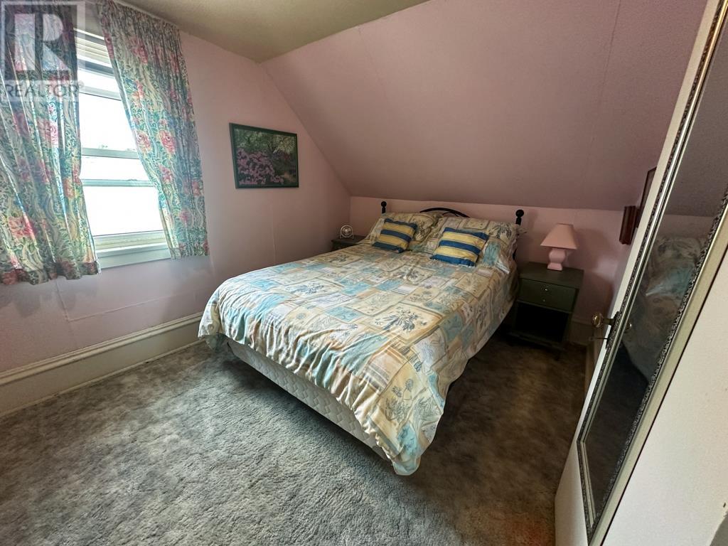115 Eighth AVE S - 4