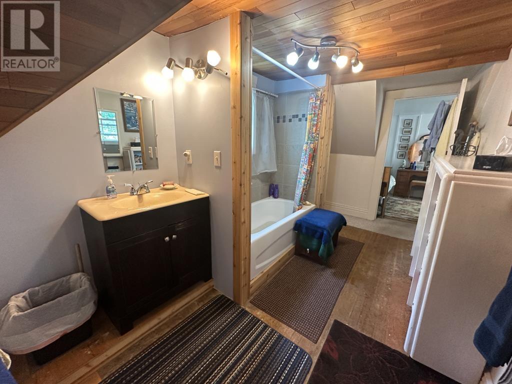 115 Eighth AVE S - 5