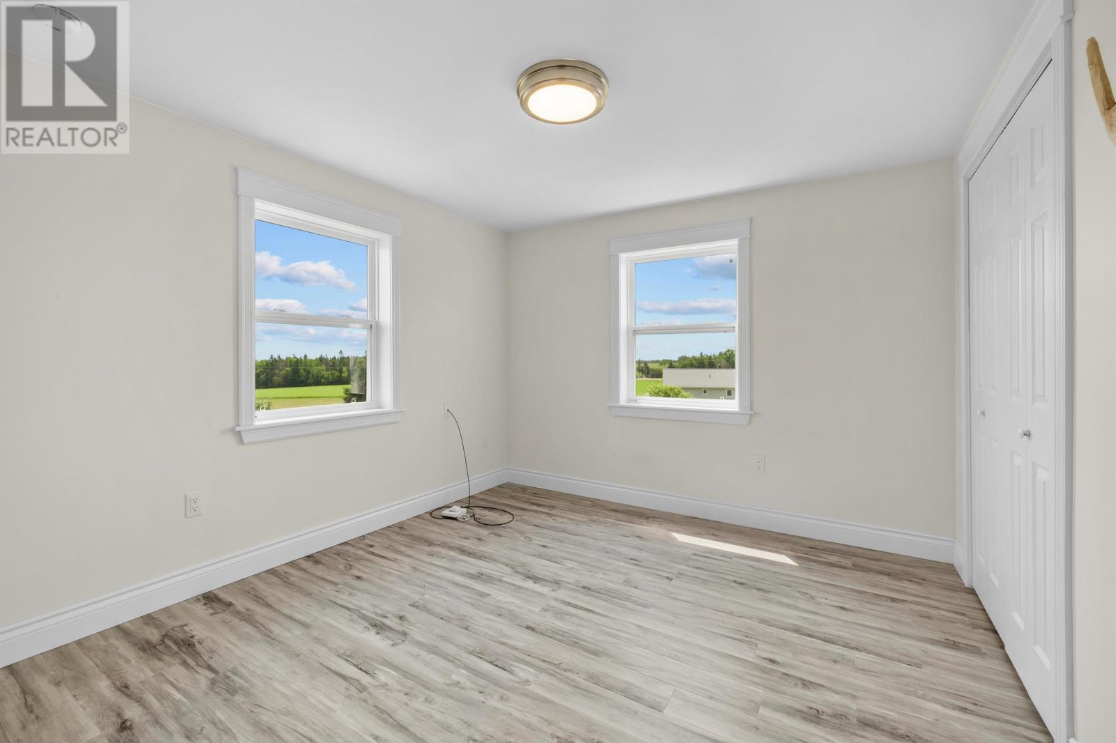 32 Mill Road - Image 24