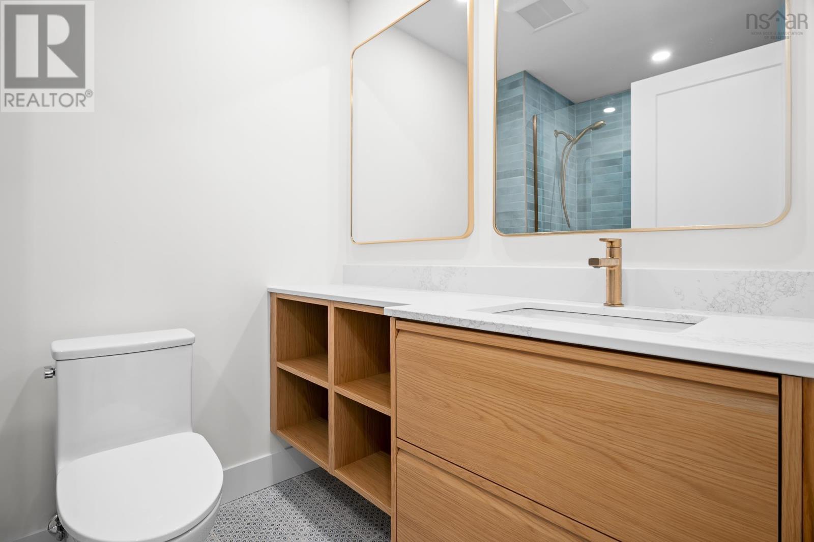 #702 6095 Coburg Road - 39