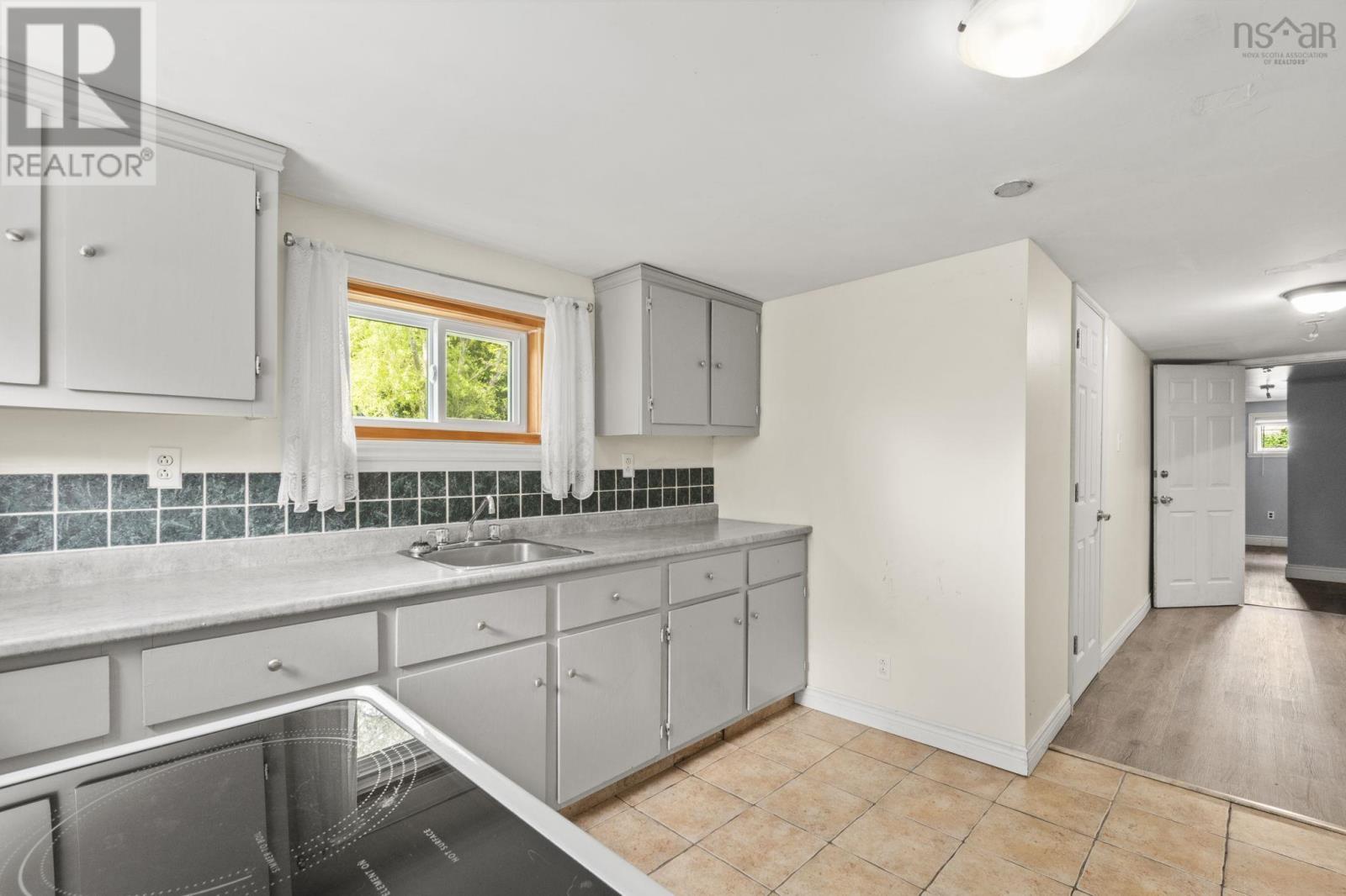 38 Anderson Street - 19
