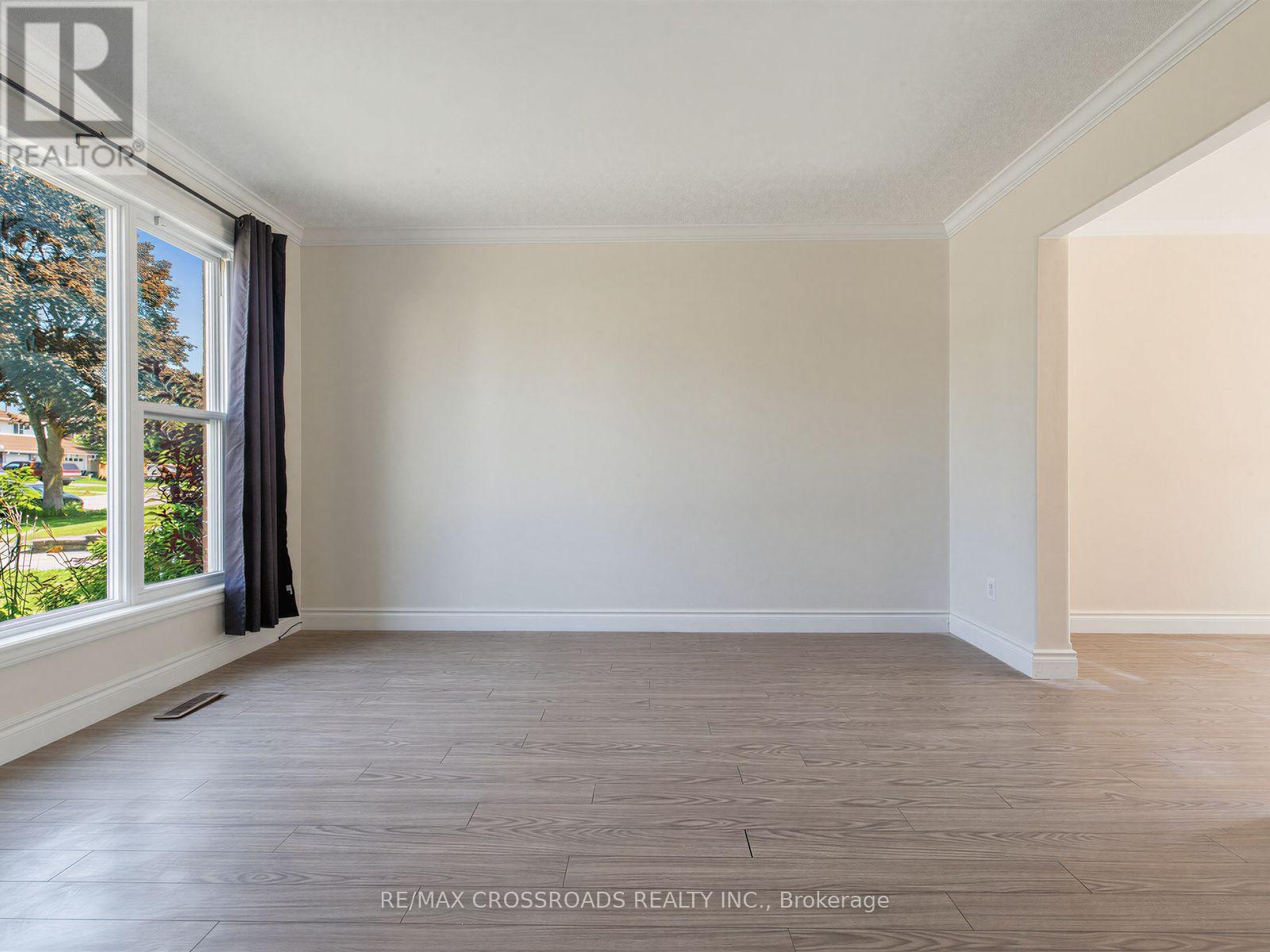 59 CHAUCER CRESCENT - 23