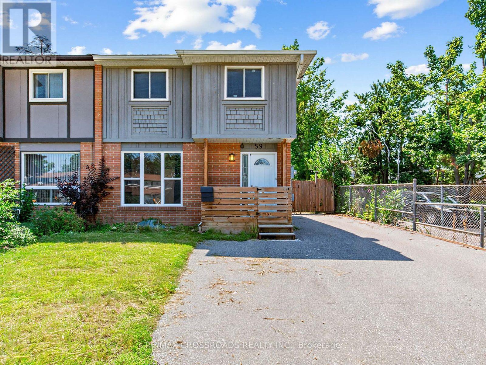 59 CHAUCER CRESCENT - 2