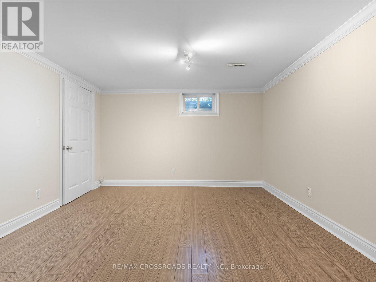 59 CHAUCER CRESCENT - 27