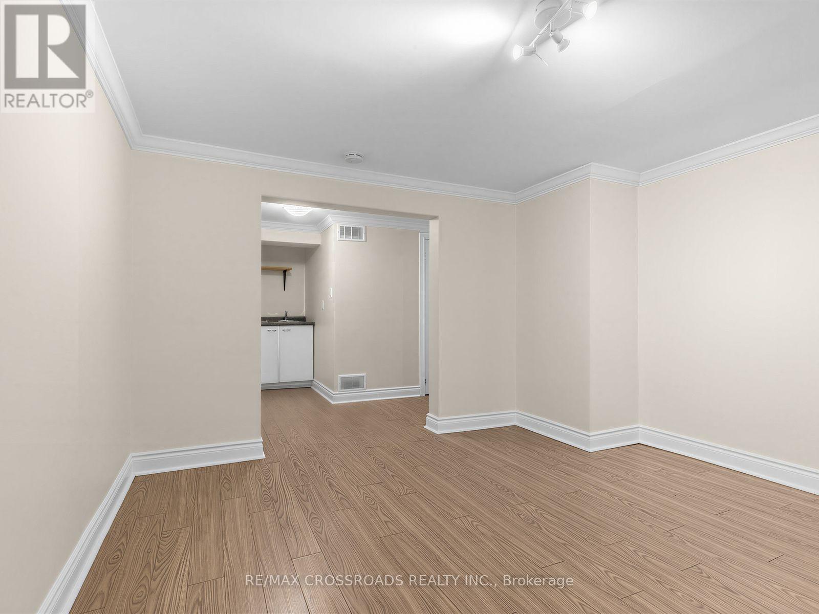 59 CHAUCER CRESCENT - 26