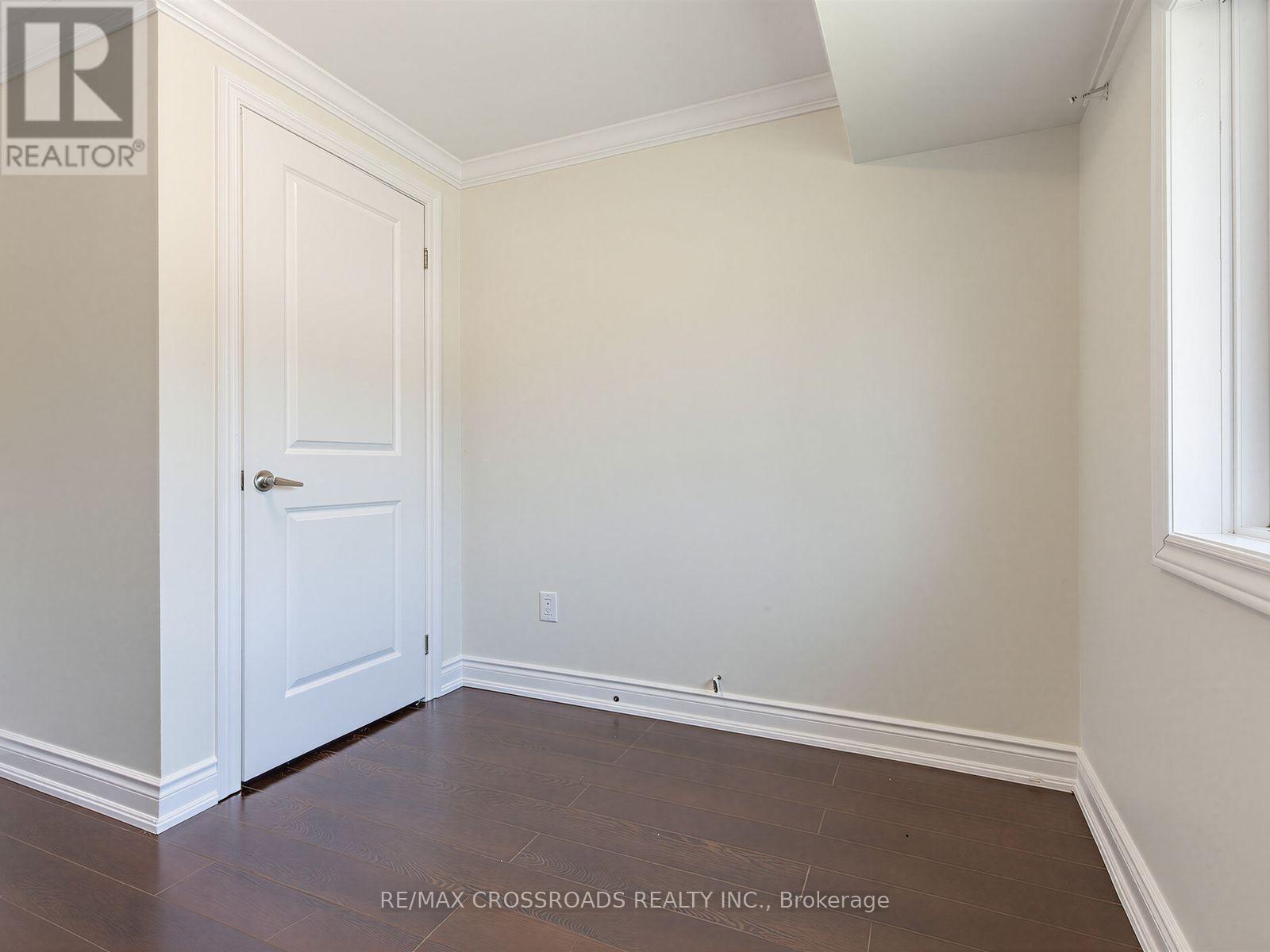 59 CHAUCER CRESCENT - 21