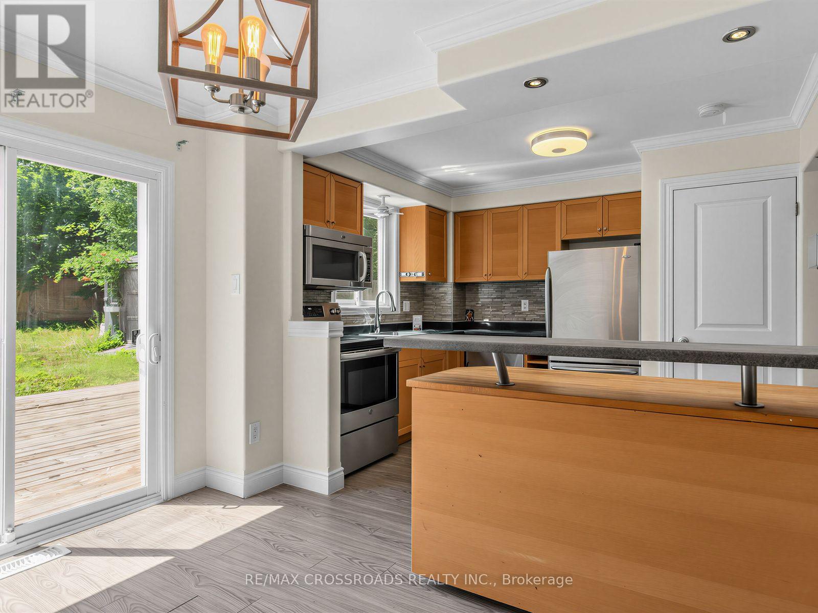 59 CHAUCER CRESCENT - 9