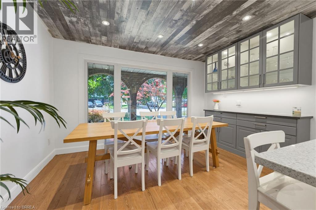5 KEELER Place - 11