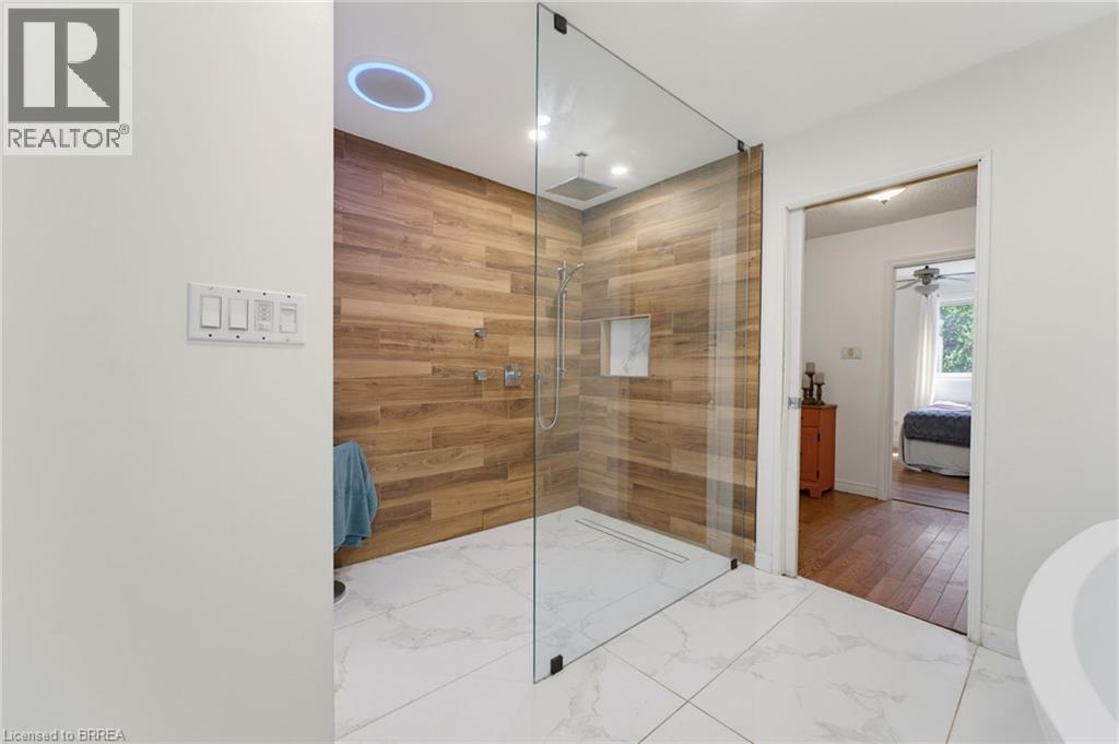 5 KEELER Place - 23
