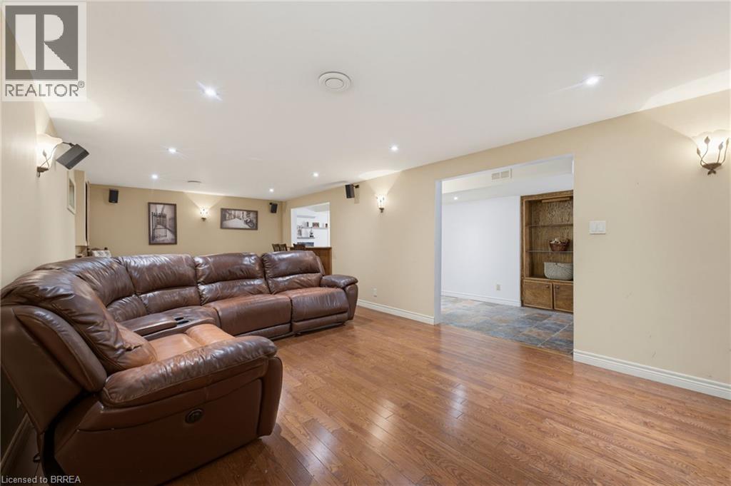 5 KEELER Place - 28