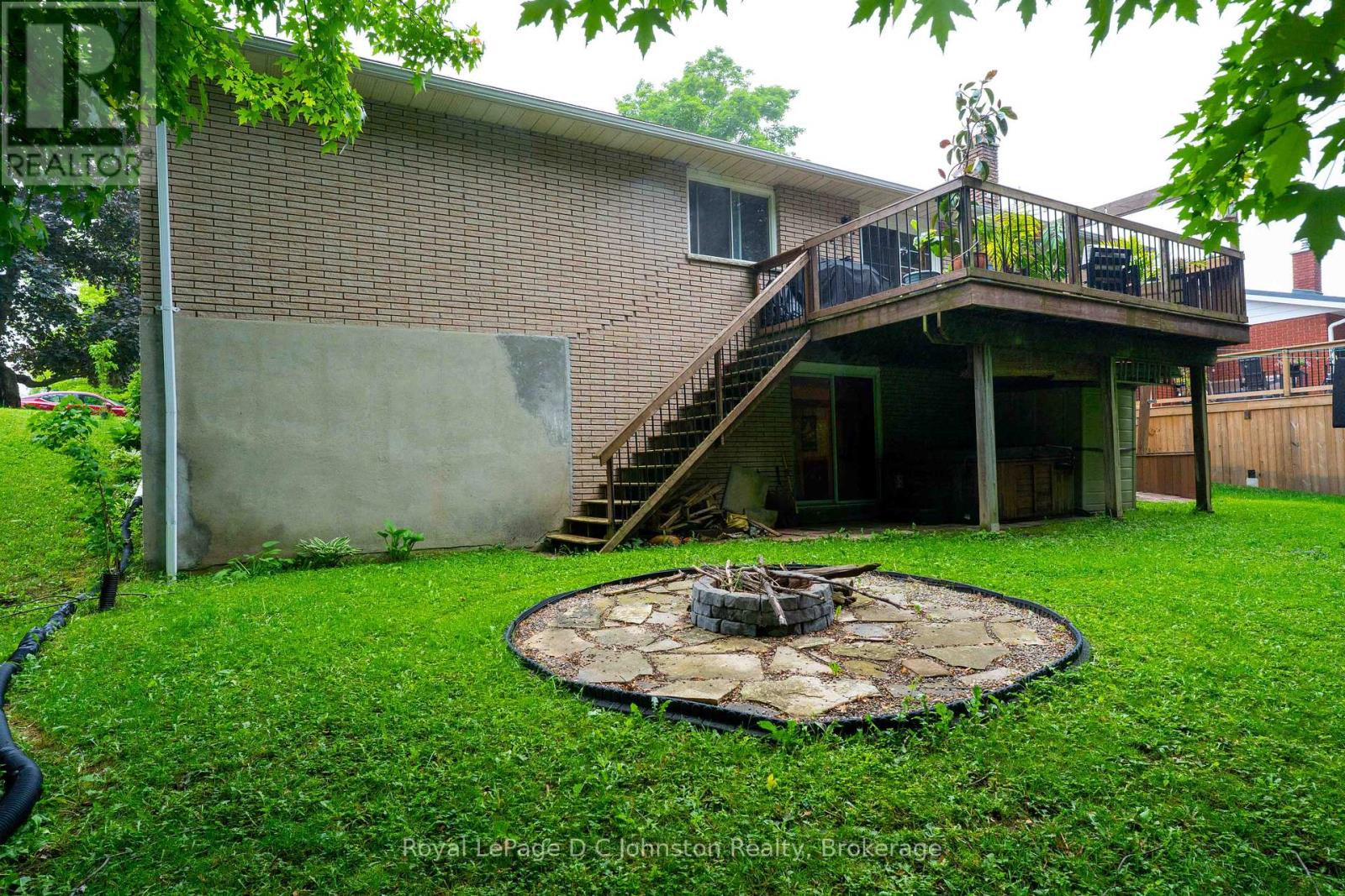 217 ALBERT STREET - 36