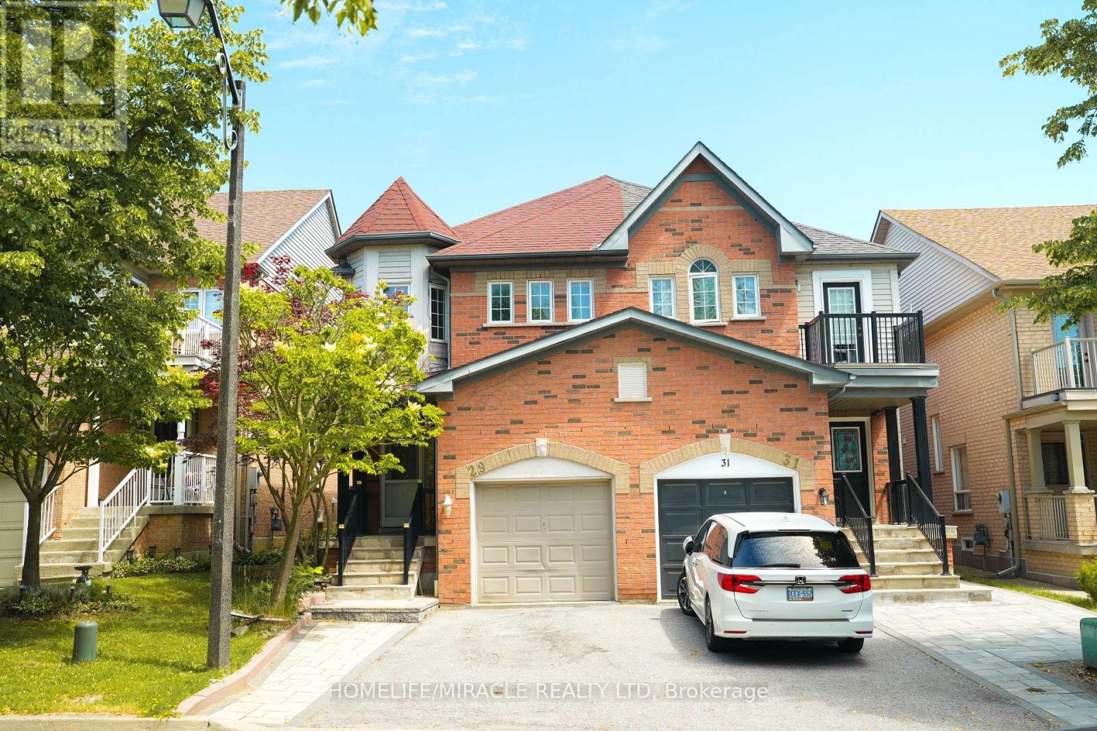 29 HEMANS COURT - 1