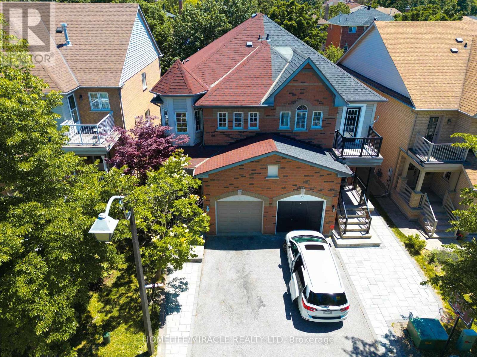 29 HEMANS COURT - 3