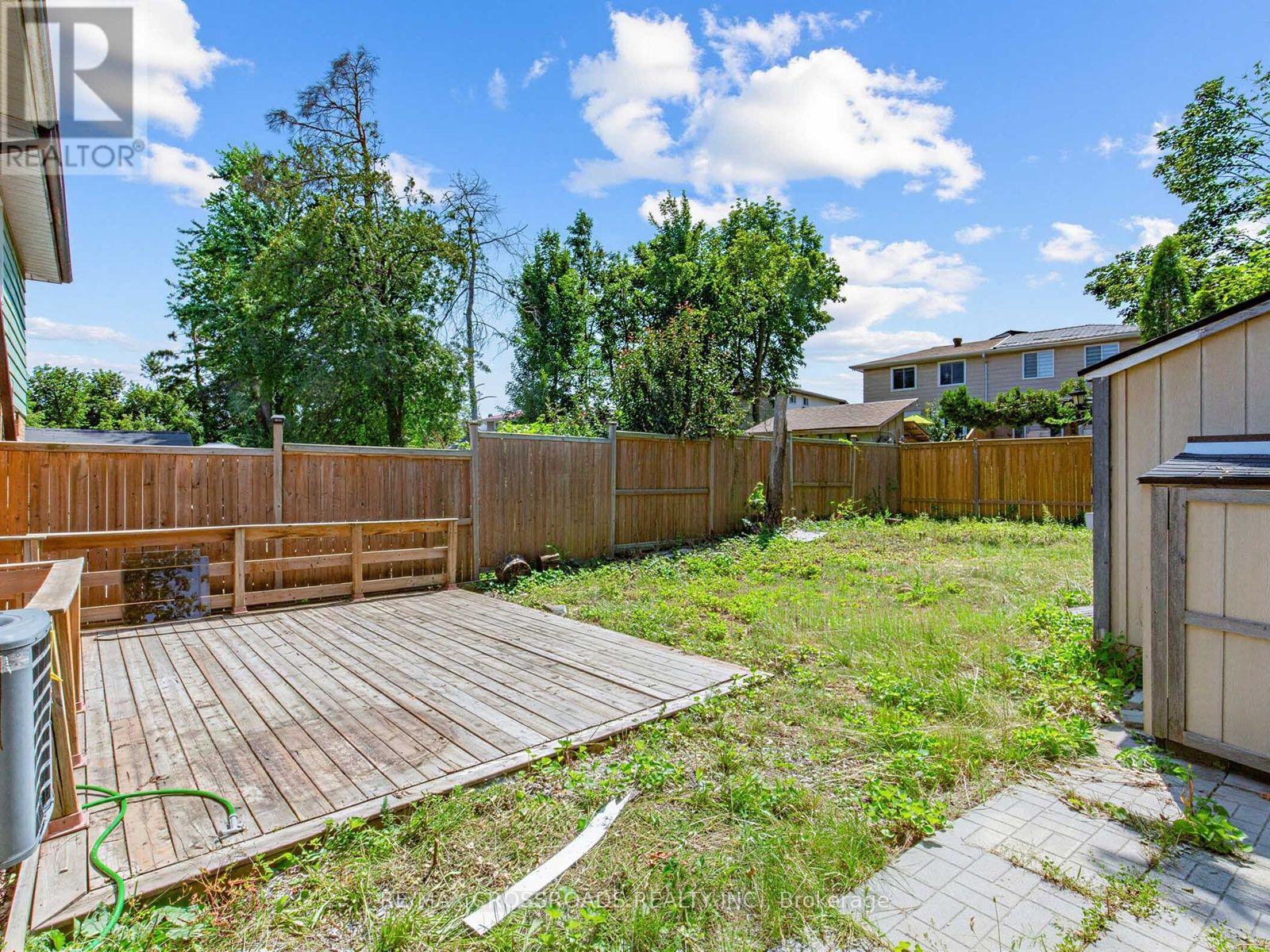 59 CHAUCER CRESCENT - 31