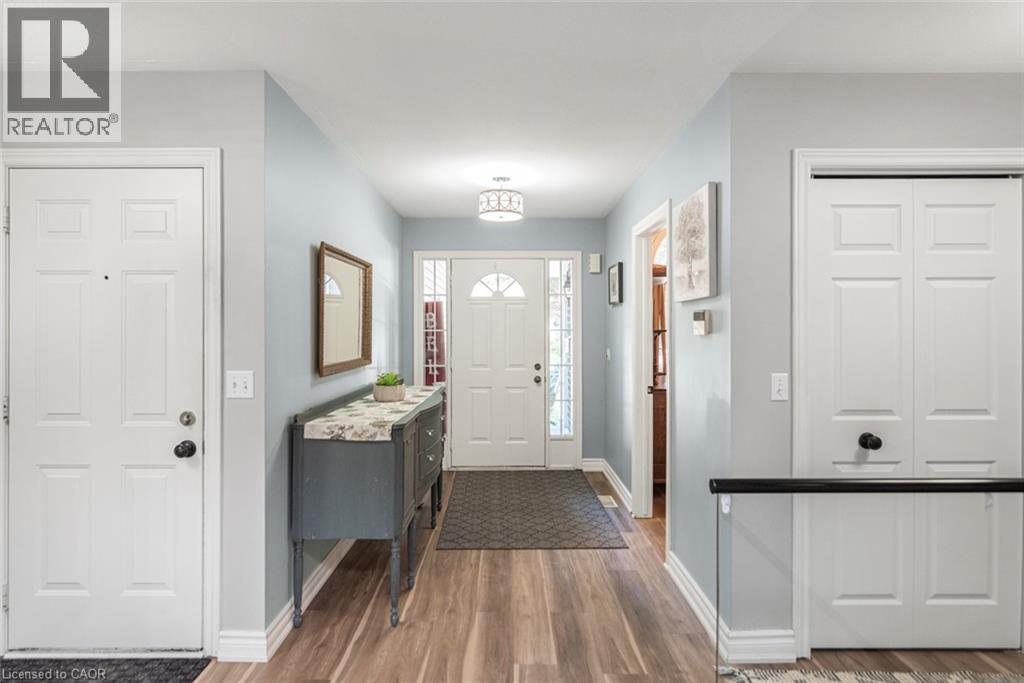 26 MAPLEWOOD Court - 5