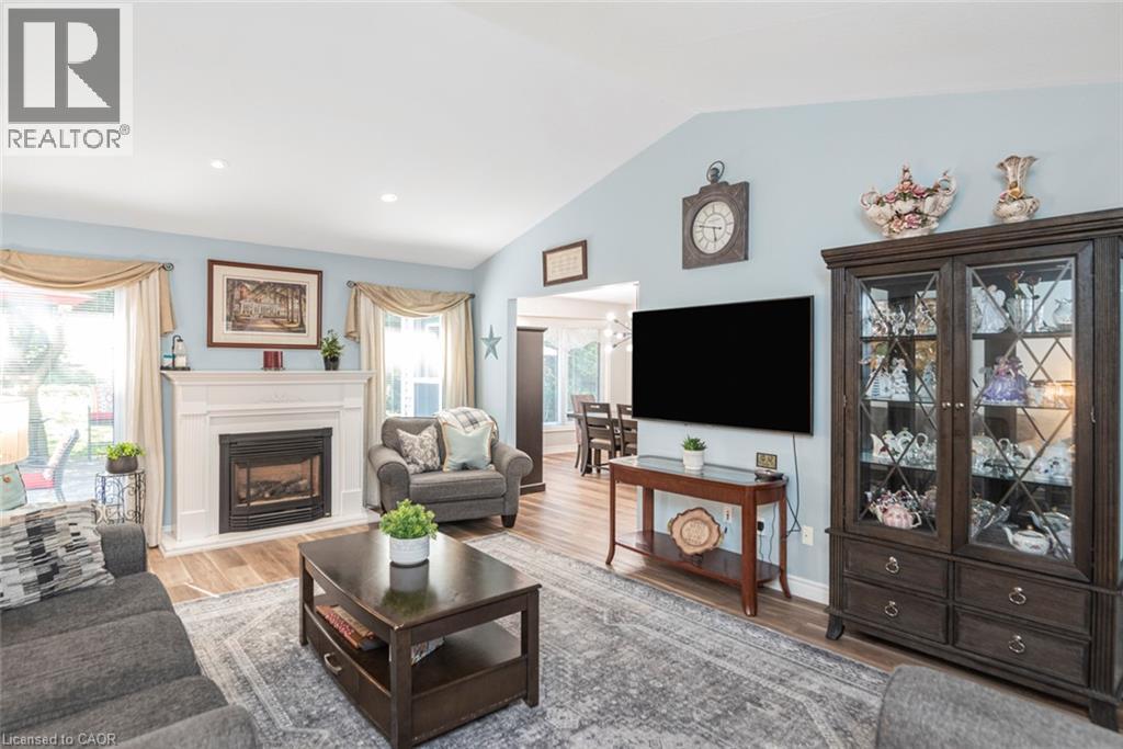 3-bedroom home for sale at 26 MAPLEWOOD Court, Dunnville ON · photo 8 of 51