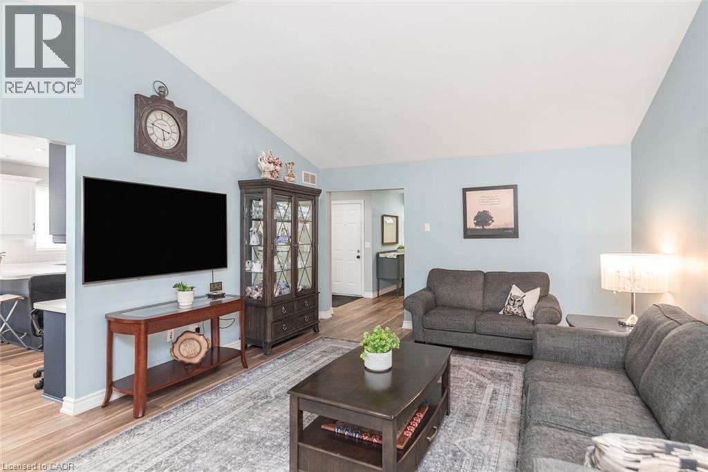 26 MAPLEWOOD Court - 8