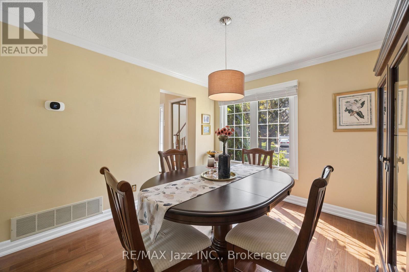 48 BUTTERFIELD CRESCENT - 10