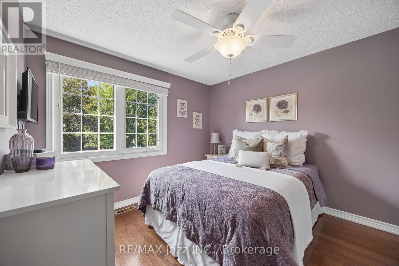 48 BUTTERFIELD CRESCENT - 23