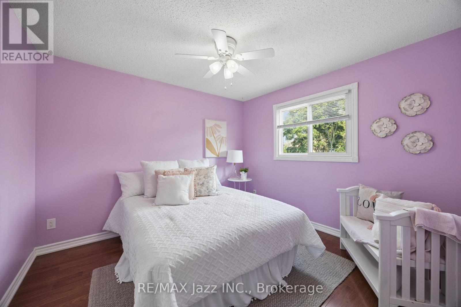 48 BUTTERFIELD CRESCENT - 24
