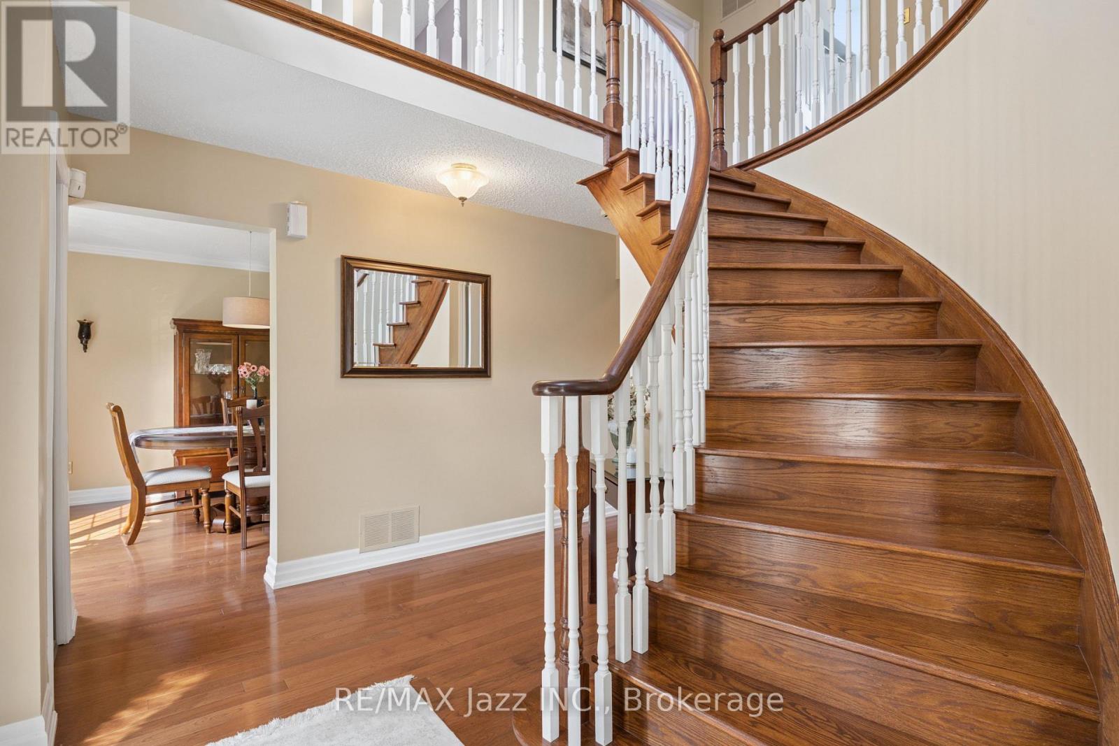 48 BUTTERFIELD CRESCENT - 6