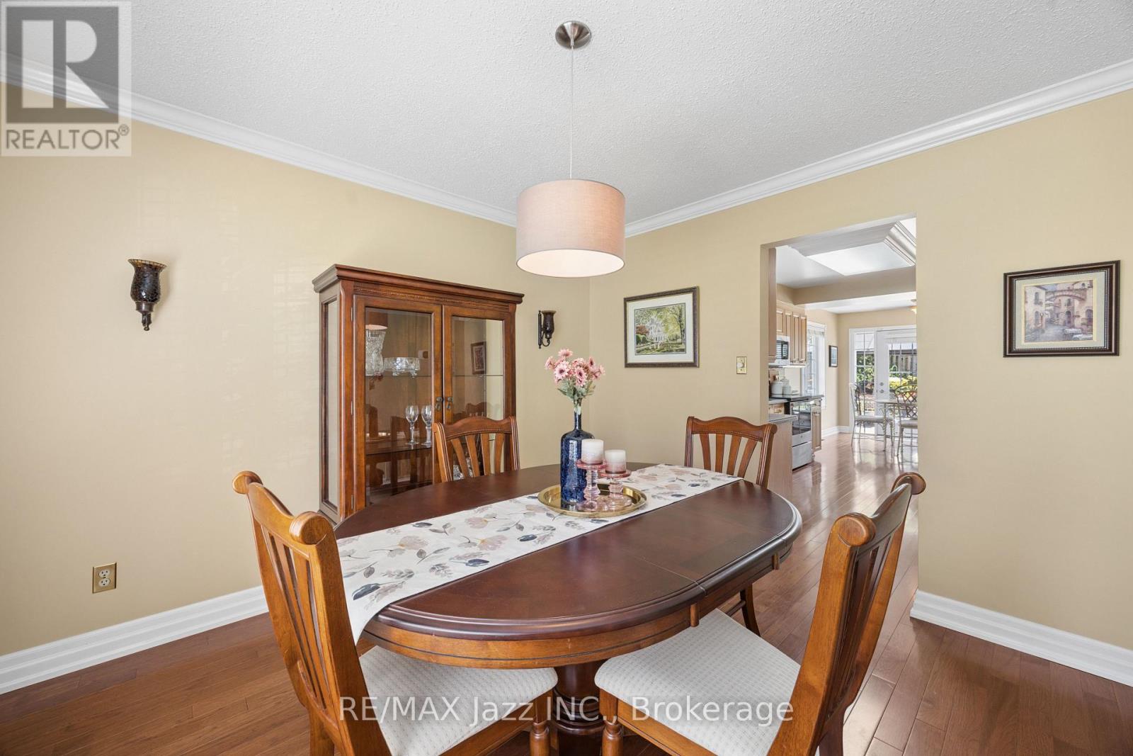 48 BUTTERFIELD CRESCENT - 9