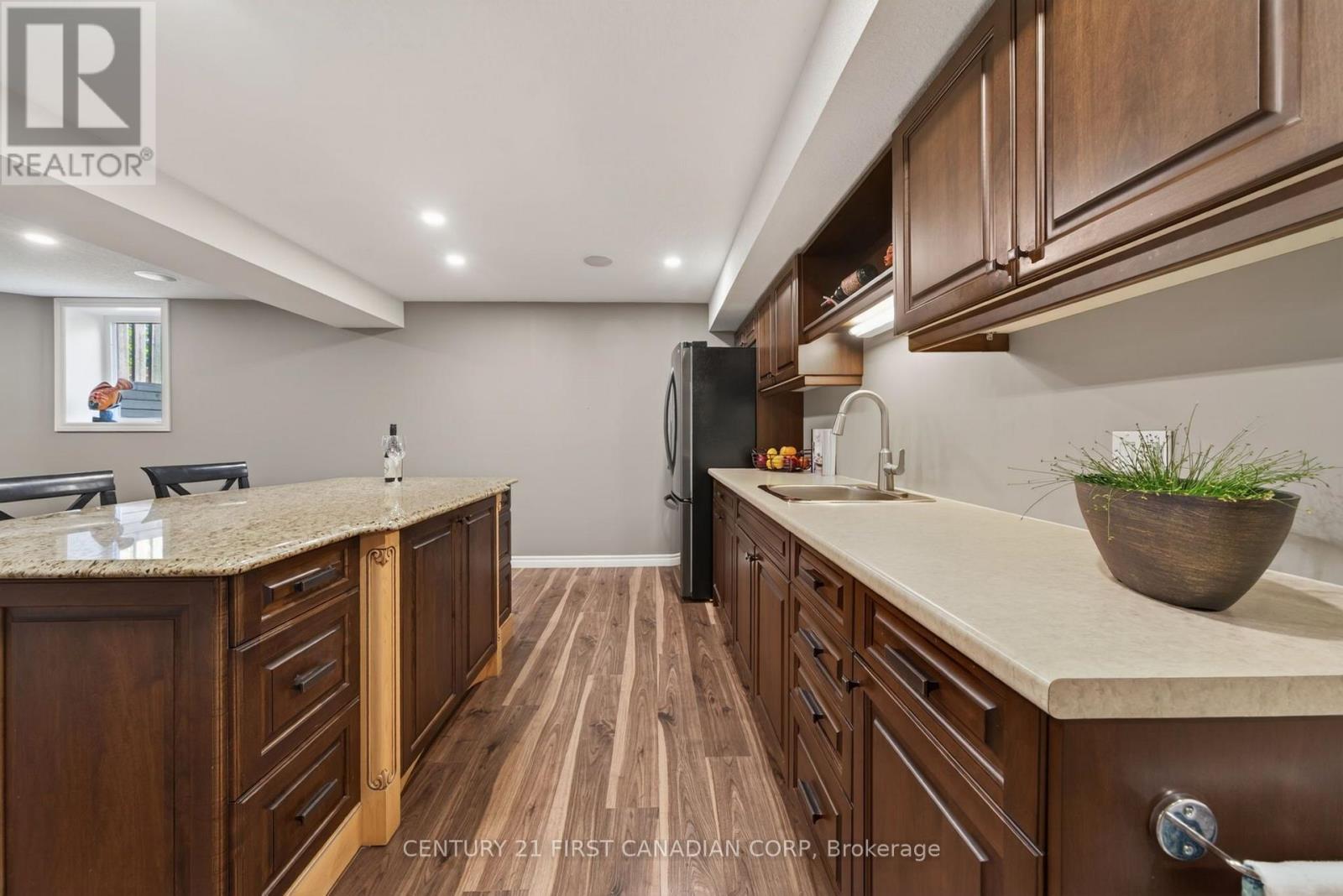 171 FRANCIS STREET - 20