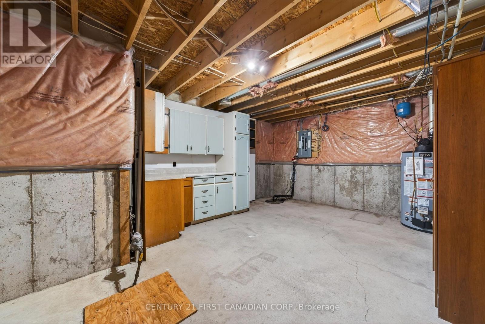 171 FRANCIS STREET - 25