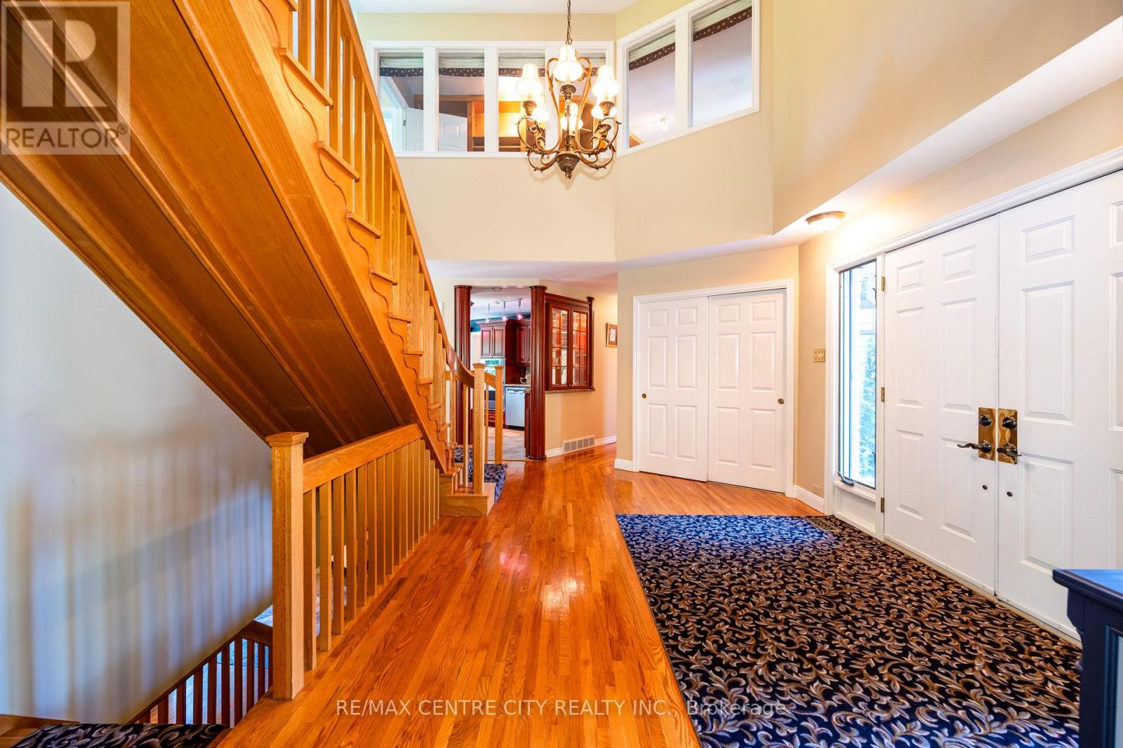 255 MILL POND CRESCENT - 12