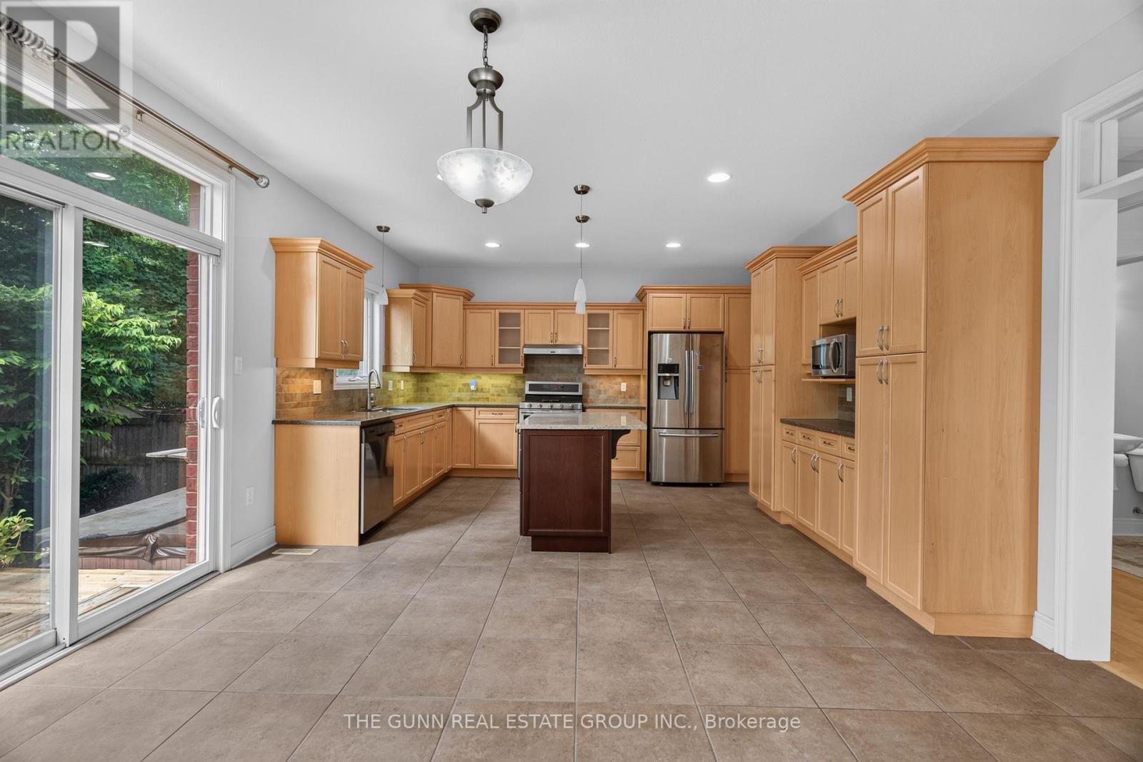 1401 BIRCHWOOD DRIVE - 20