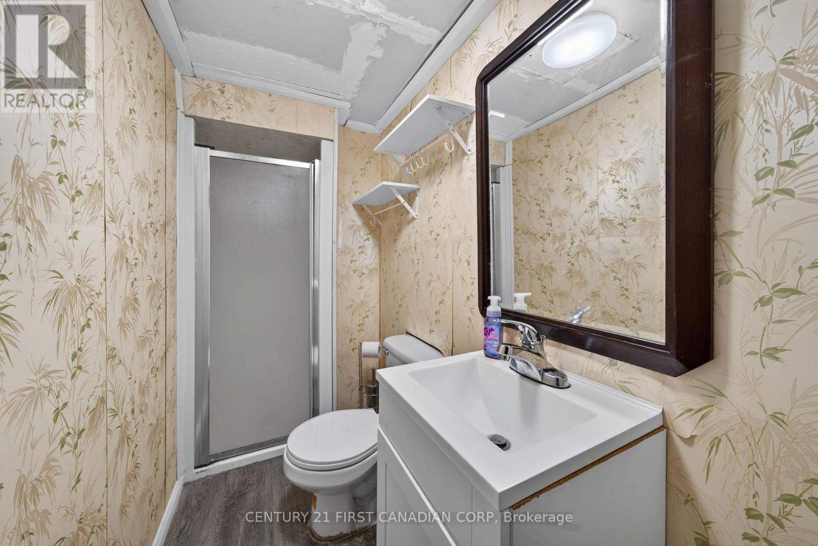 75 GLASS AVENUE - Image 22