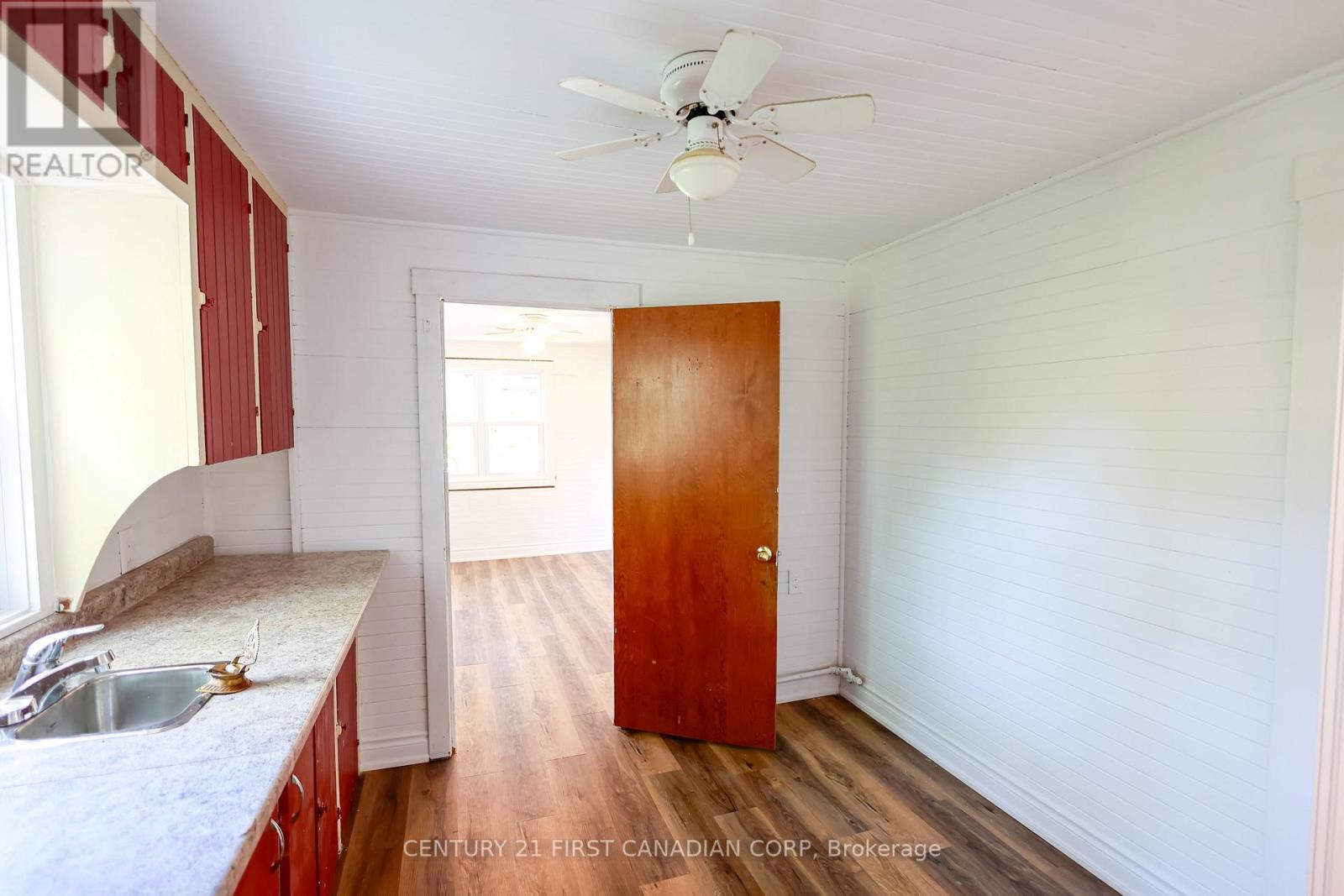 188 FURNIVAL ROAD - 13