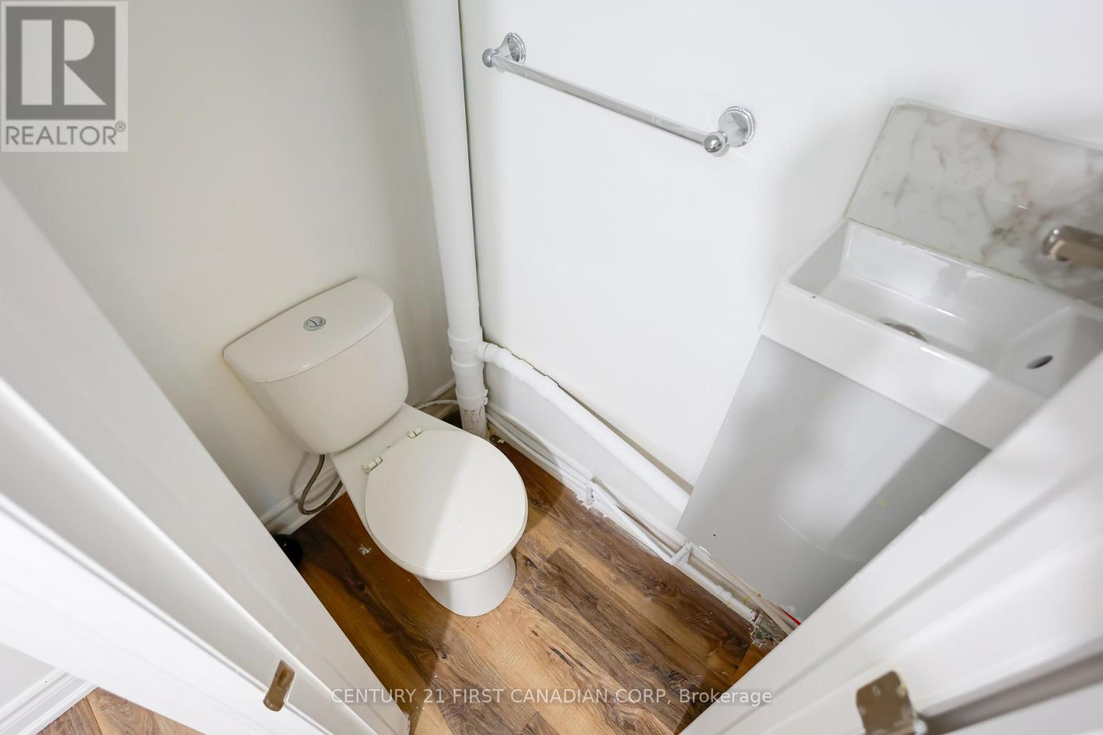 188 FURNIVAL ROAD - 17