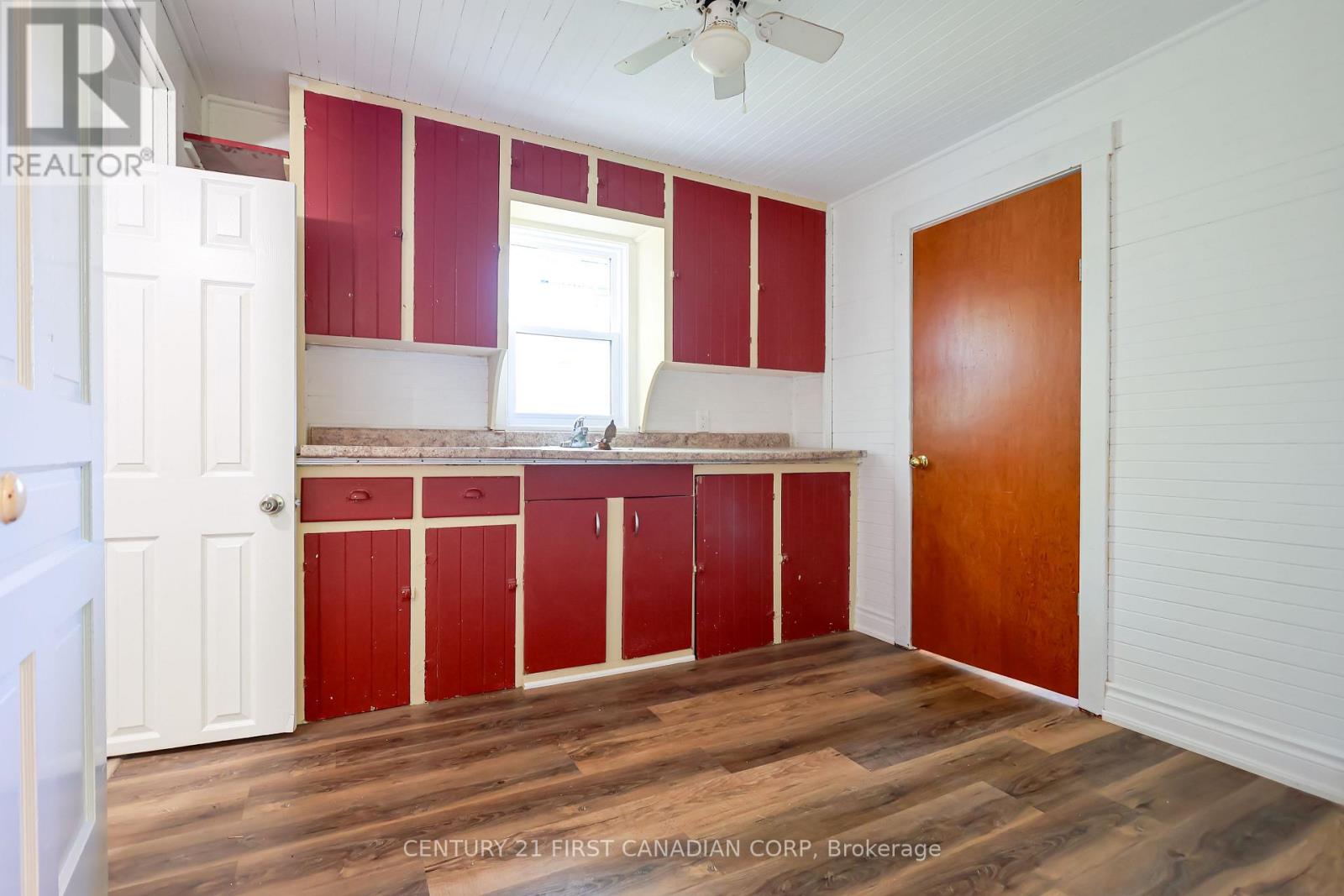 188 FURNIVAL ROAD - 25