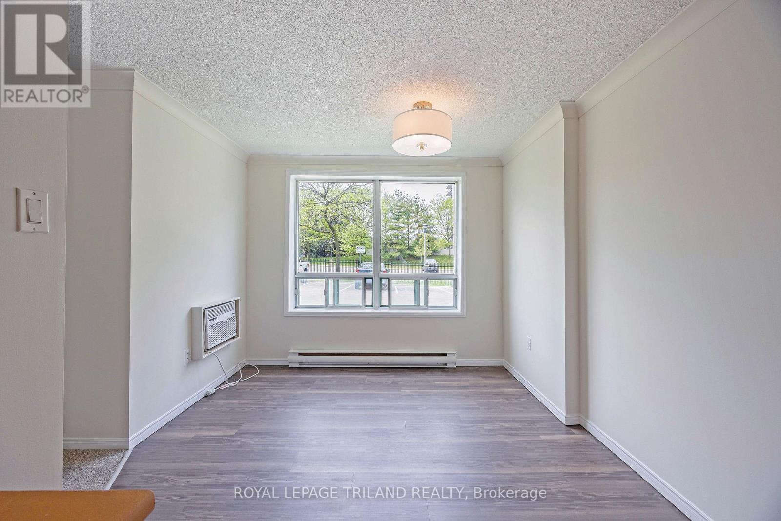 #105 333 COMMISSIONERS ROAD W - 12