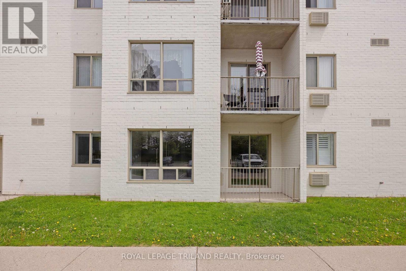 #105 333 COMMISSIONERS ROAD W - 27