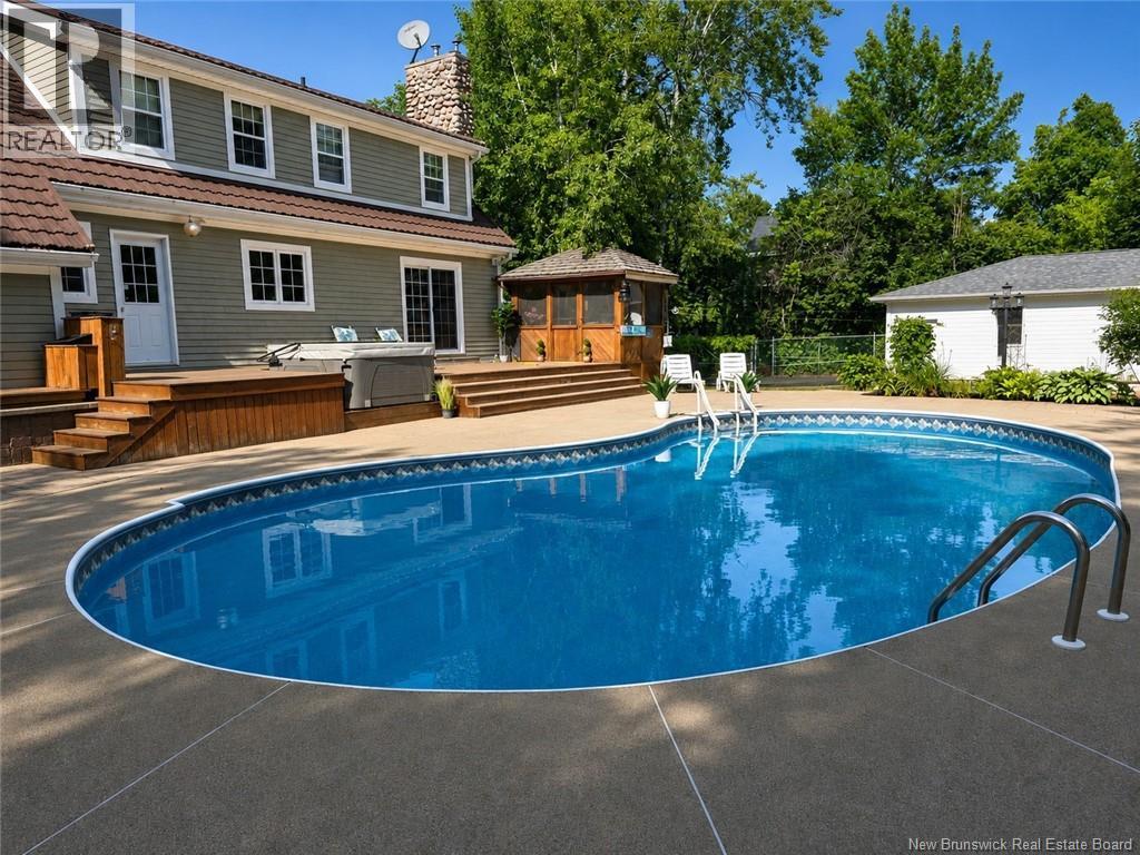 1025 Tamarack - Image 7