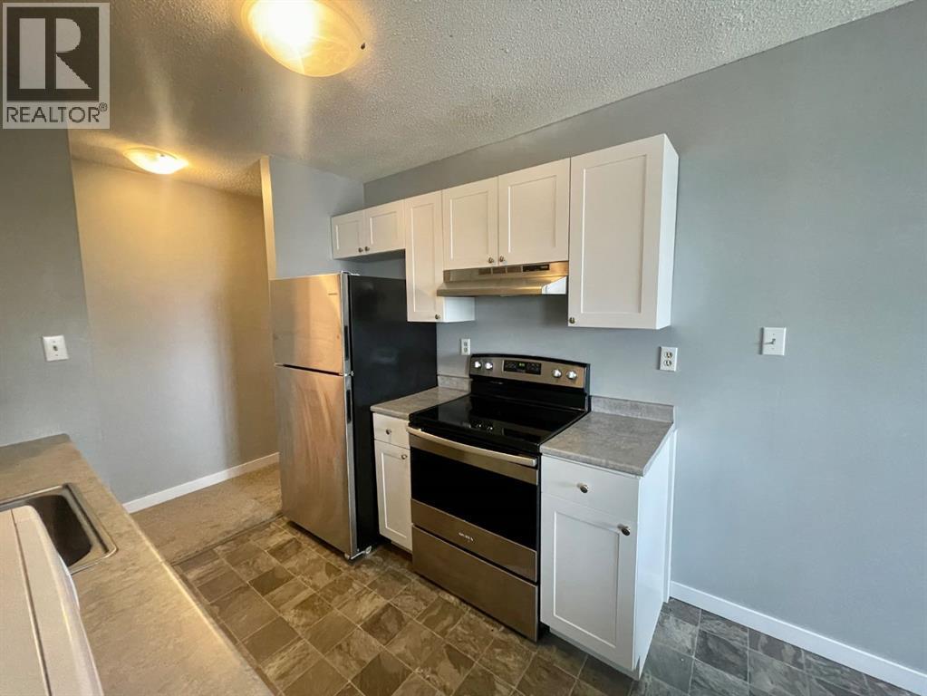 #306B 5611 9 Avenue - 7