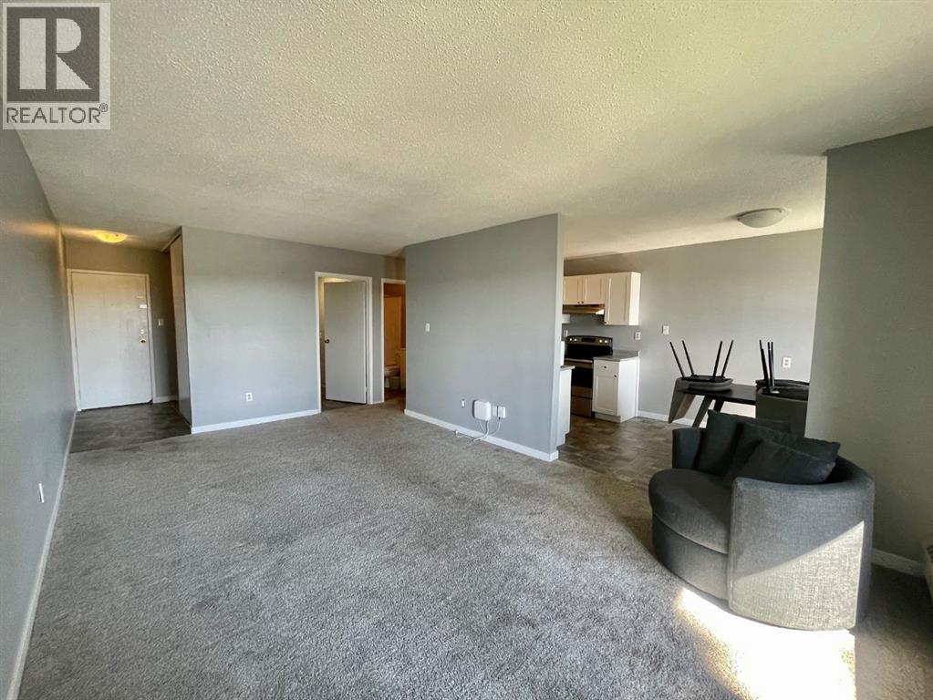 #306B 5611 9 Avenue - 2