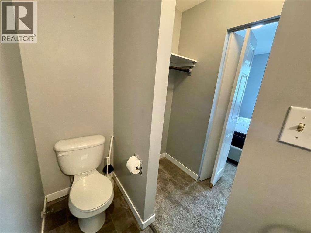 #306B 5611 9 Avenue - 17