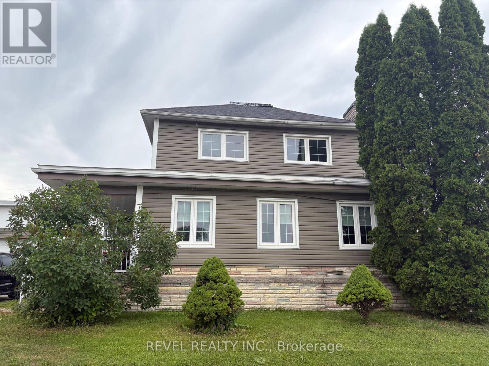 253 FOURTH AVENUE - 3