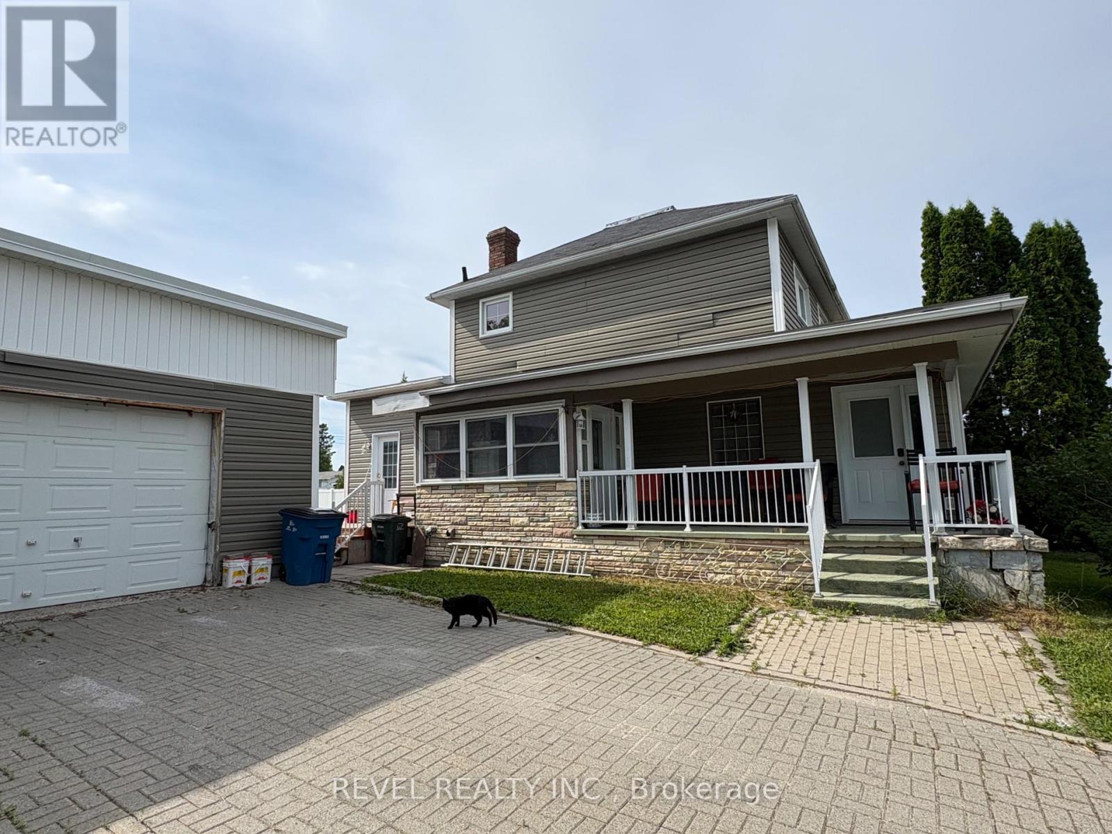 253 FOURTH AVENUE - 35
