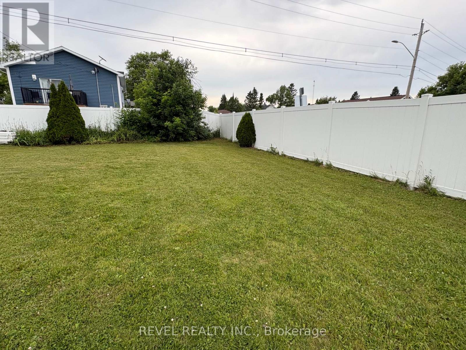 253 FOURTH AVENUE - 37