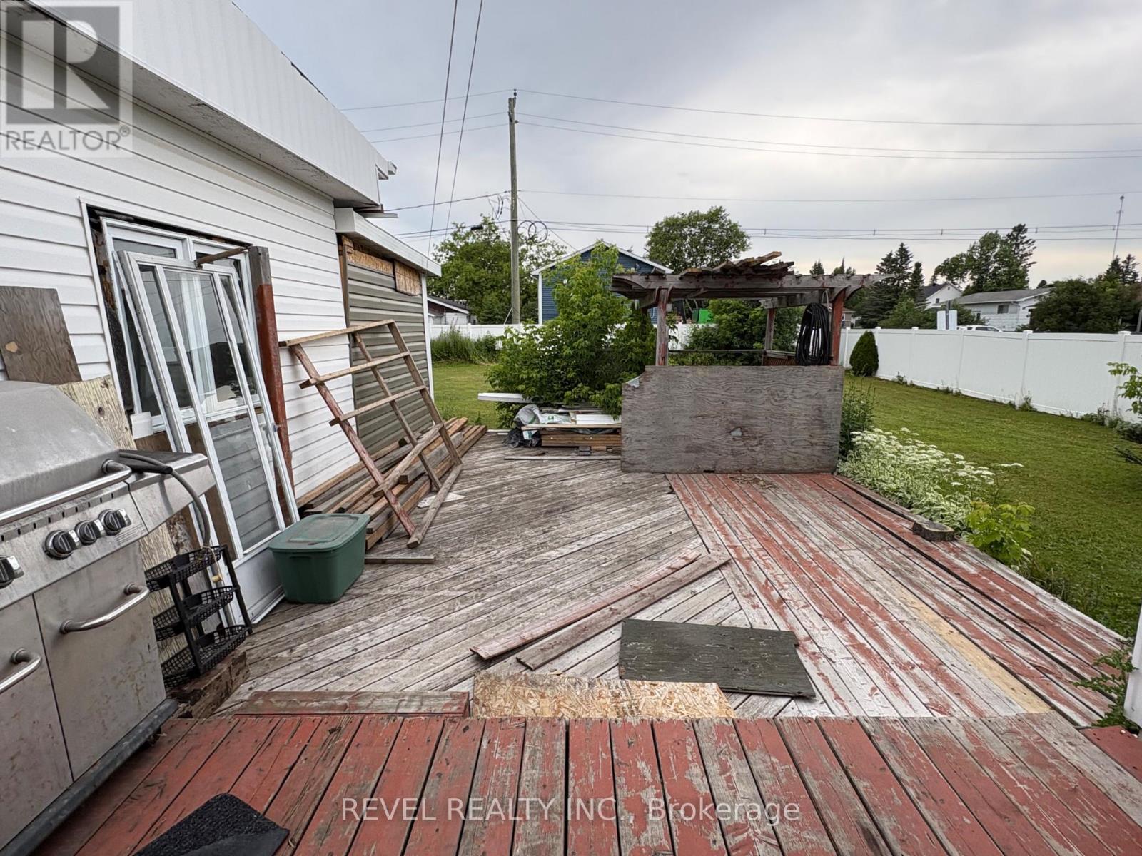 253 FOURTH AVENUE - 39