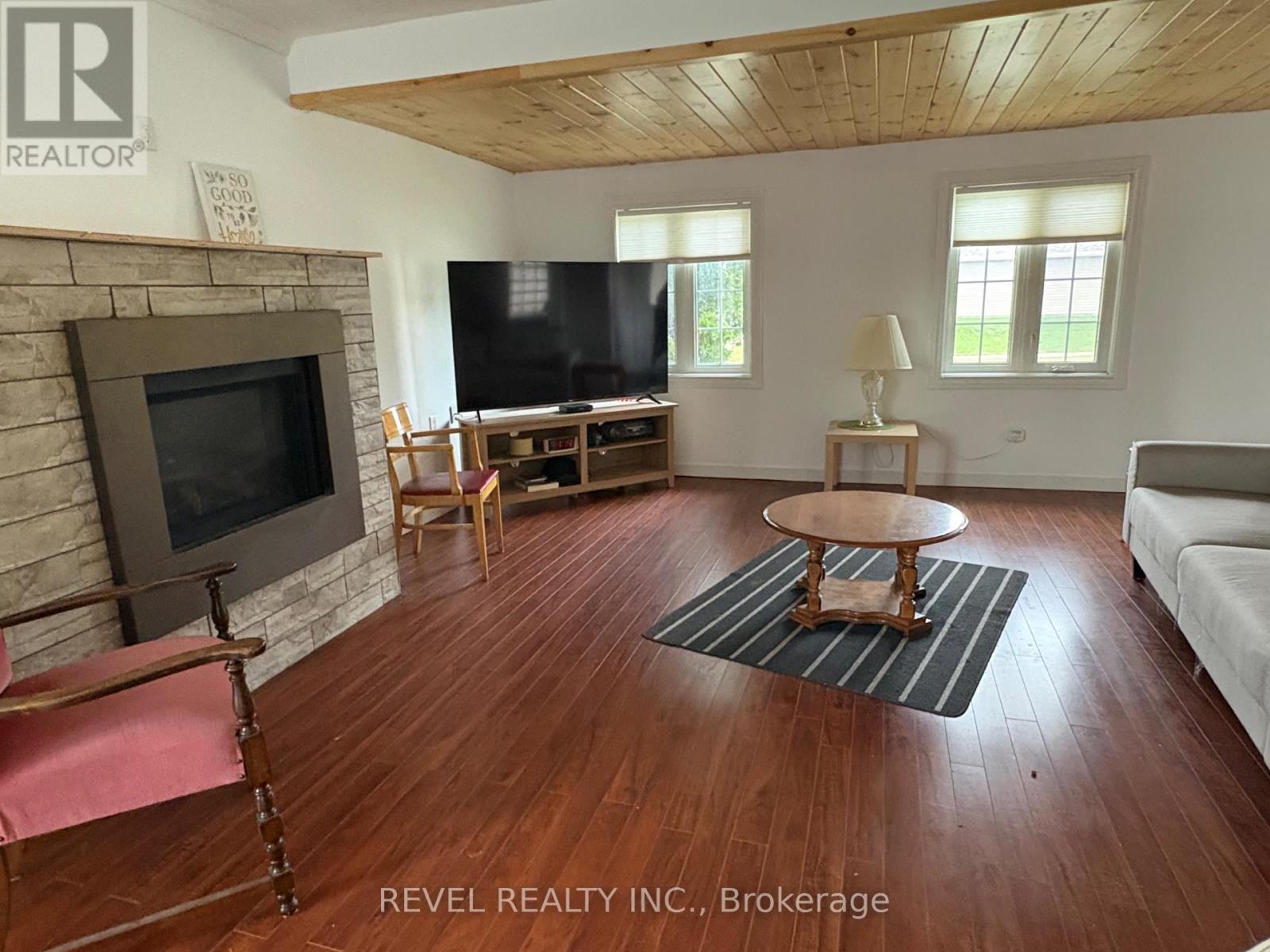 253 FOURTH AVENUE - 7
