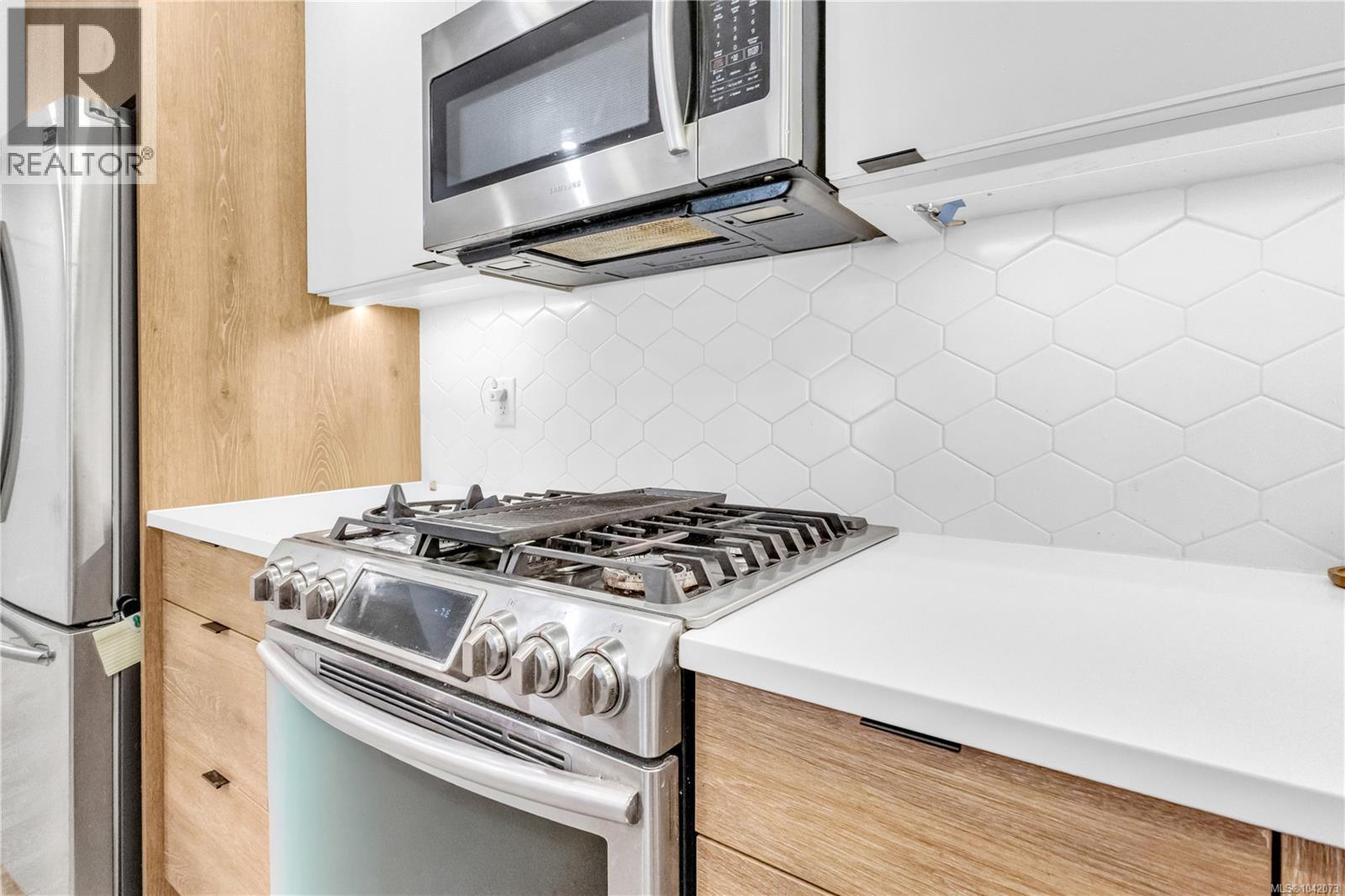 #116 950 WHIRLAWAY Cres - 12