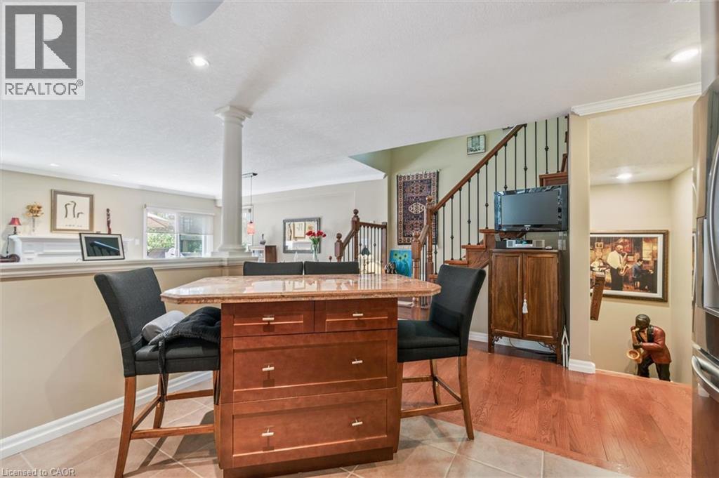 #3 15 BANNISTER Court - 13