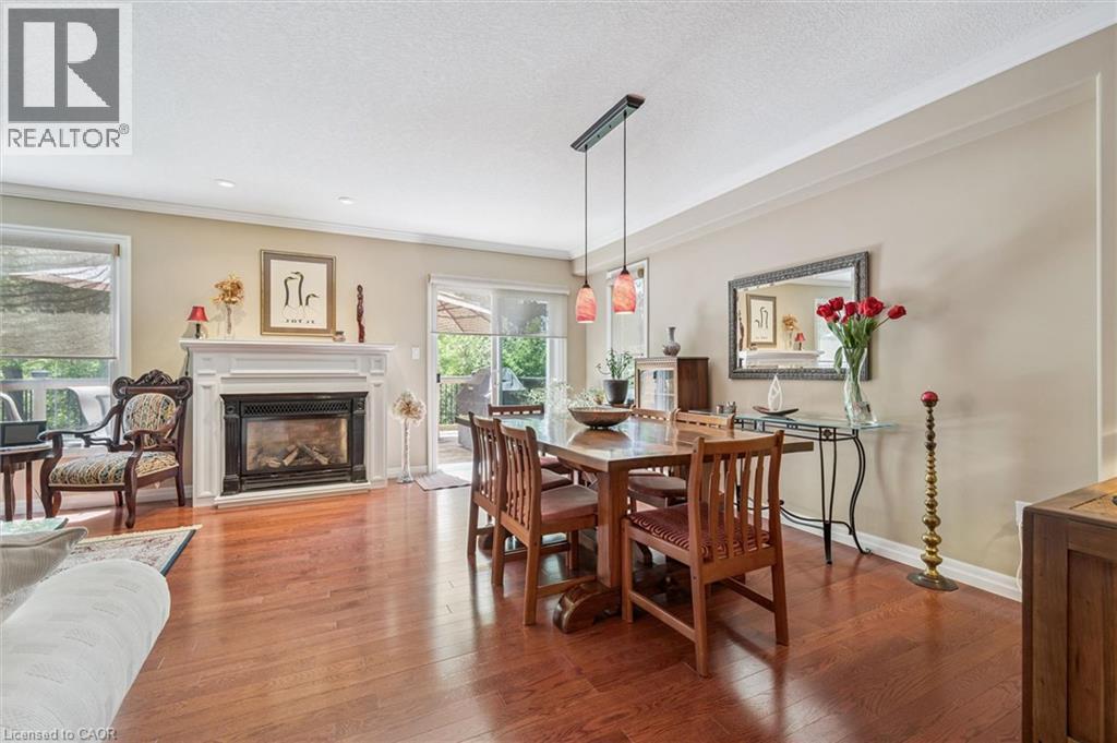 #3 15 BANNISTER Court - 15